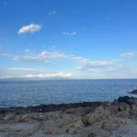 Airport Sea View - Apartment *